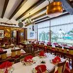 Des Alpes Отель Брид-Ле-Бэн