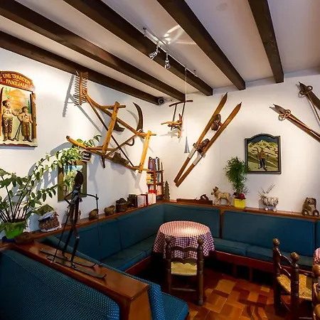 Des Alpes Hotel 2*