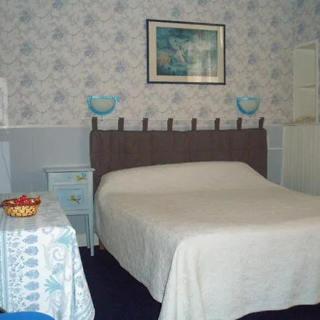 Des Alpes Hotel 2*